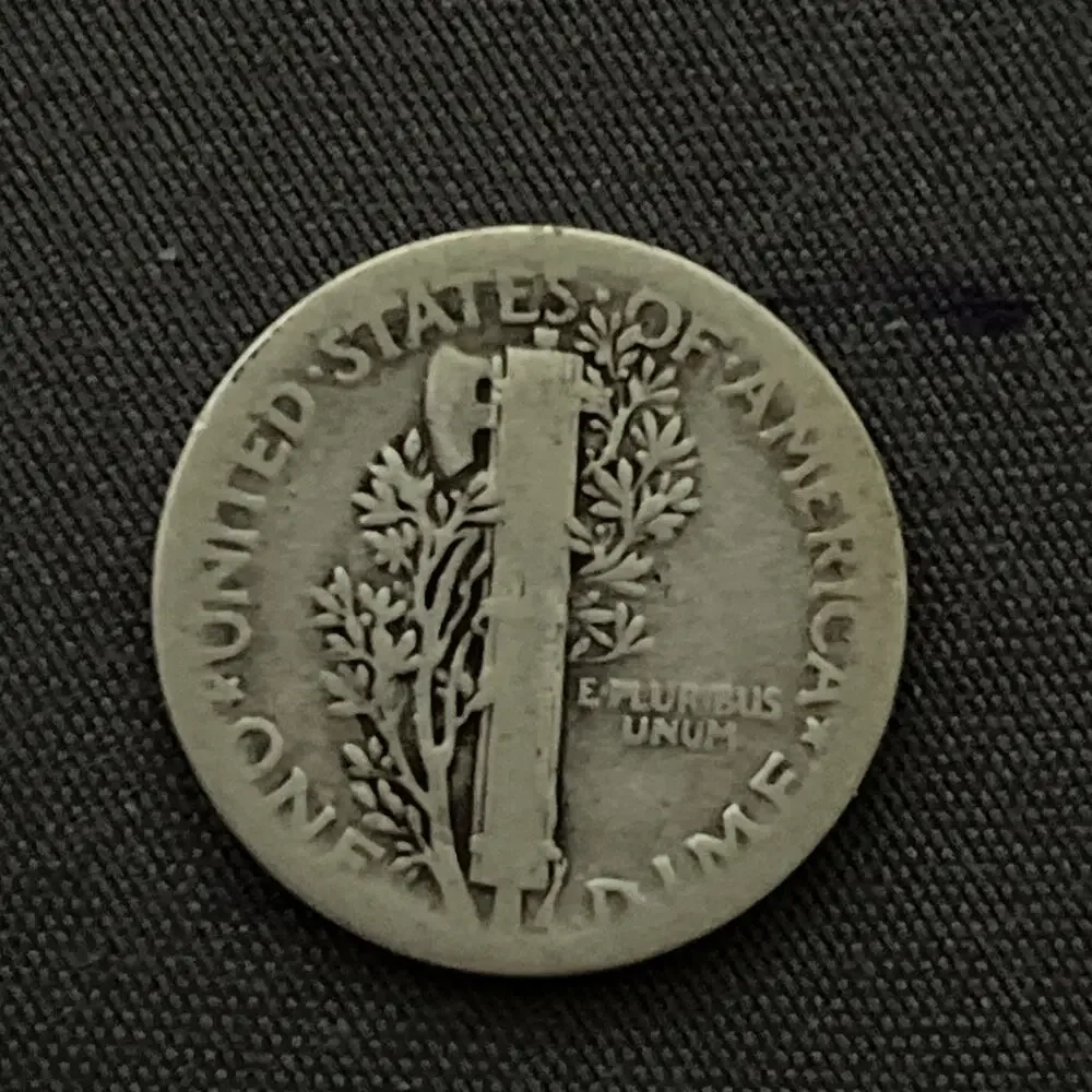 4 US Coin 1937,1936,1939,1940 Mercury .10Ten Cent Dime 90% Silver Circulated